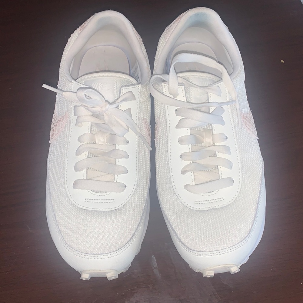 Nike Woman’s Daybreak Sneaker